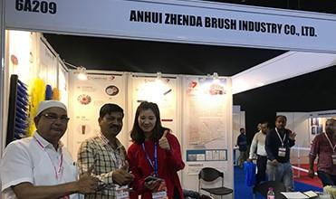 OEM substituível elétrico do apoio da escova da vassoura de estrada 19